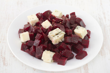 vegetable salad with cheese