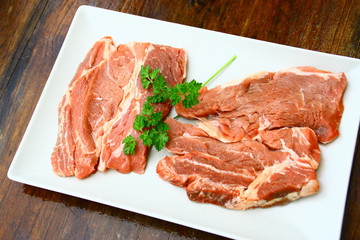 faux-filet,viande rouge crue