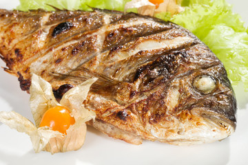 grilled fish with vegetables