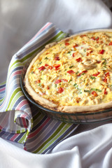 Chicken tart with paprika and goat cheese