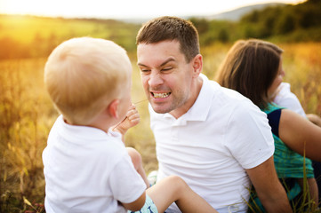 Fototapeta premium Family enjoying life together outside