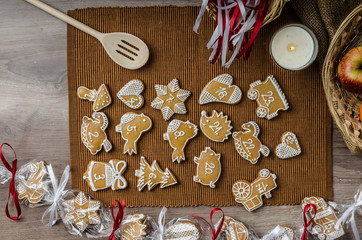 Processing of gingerbread advent calendar