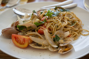 spaghetti with seafood