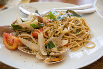 spaghetti with seafood