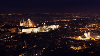 Fototapeta na wymiar St Vitus Cathedral in Prague lit up at night.