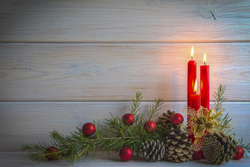 Fondo de Navidad con decoración de velas y espacio para texto