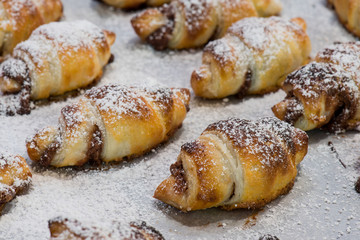 little chocolat brioches with sugar