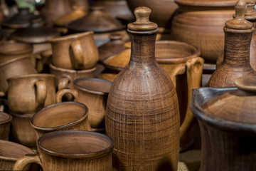 Fototapeta na wymiar Cups, bottles and other ceramic ware in stock