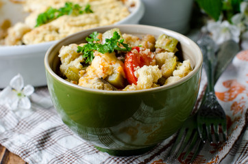 Crumble with vegetables