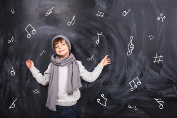 The boy remembers notes
