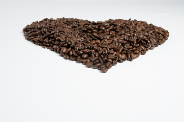 Herz aus Kaffeebohnen