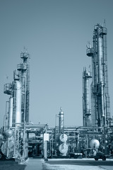 Oil and gas processing plant