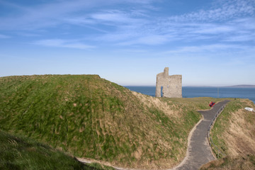 Fototapeta na wymiar railed path to Ballybunion beach and castle