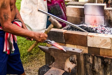 Traditional knife making