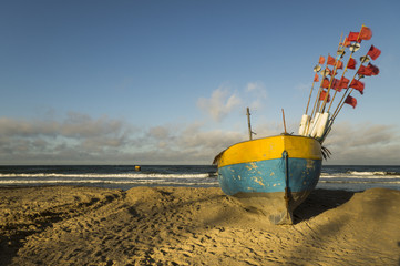 	łodzie rybackie na plaży Morza Bałtyckiego
