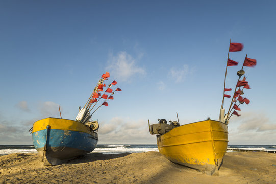 Fototapeta  łodzie rybackie na plaży Morza Bałtyckiego