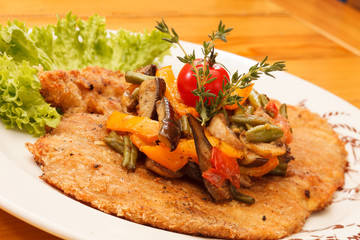 Schnitzel with vegetables
