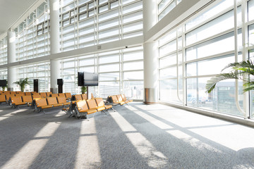 modern airport waiting hall interior - obrazy, fototapety, plakaty