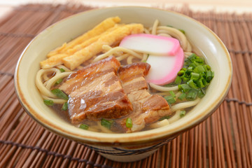 美味しそうな沖縄そば