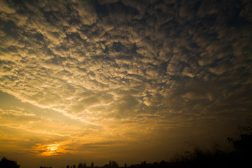 Obraz premium cloud,sunrise,The sun is up