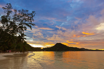 Fototapeta na wymiar Tropical beach Cote d'Or at sunset - Seychelles