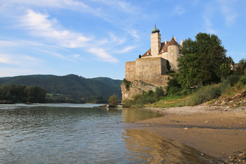 Fototapeta na wymiar Donau - 005 - Schoenbuehel