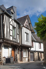 Fototapeta na wymiar Maison typique bretonne à colombage à Fougères, Ille et Vilaine 