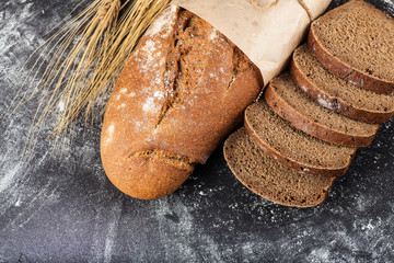 sliced bread and Baton dial