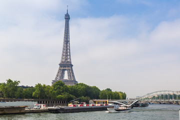 Obraz premium Seine in Paris and Eiffel tower