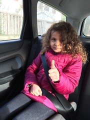 bambina in sicurezza