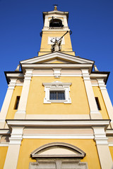 Fototapeta na wymiar in cislago old abstract italy the church tower bell sunn