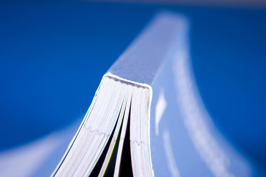 Buchr&uuml;cken mit Leimbindung