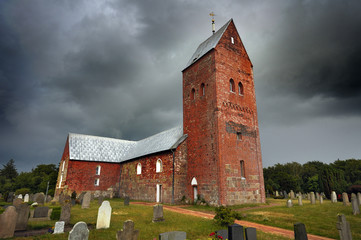 Fototapeta na wymiar St.Laurentii Kirche in Süderende auf der Insel Föhr