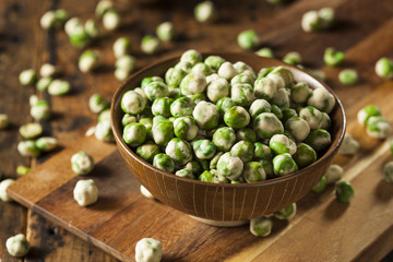 Homemade Dry Spice Wasabi Peas