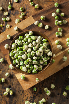 Homemade Dry Spice Wasabi Peas