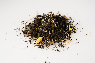 dried tea leaves with aromatic additives