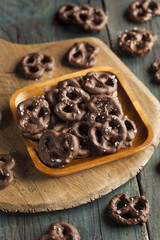 Homemade Chocolate Covered Pretzels
