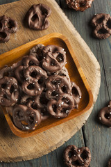 Homemade Chocolate Covered Pretzels