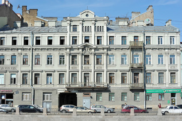 Fototapeta na wymiar St. Petersburg, Russia, 6 SEPTEMBER: the house on the Fontanka r