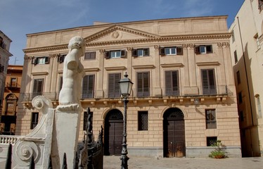 Fototapeta na wymiar façade de palerme