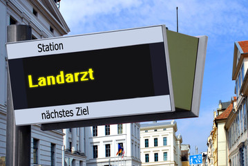 Fototapeta premium Anzeigetafel 7 - Landarzt