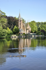 Fototapeta na wymiar Minnewater lake, Bruges, Belgium