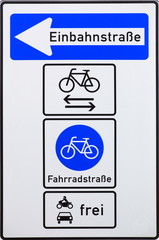German traffic sign indicating a special one-way road, which is mainly a bike road, but may be accessed by motorists
