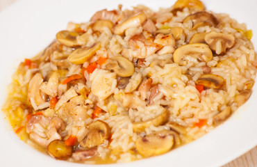 Rice with Chicken and Mushrooms