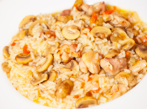 Rice with Chicken and Mushrooms