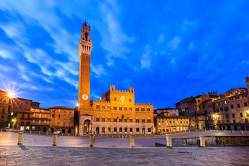 Piazza del Campo at twilight, Siena, Italy - obrazy, fototapety, plakaty