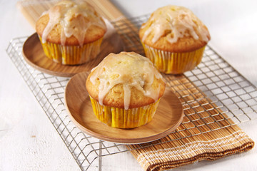 muffins mit zitronenglasur