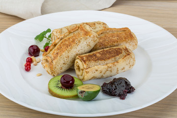 Pancakes with berries