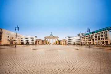 Pariser Platz and Brandenburger Tor during day © Sergey Novikov