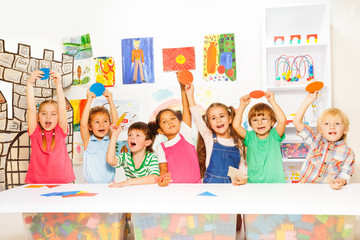 Many kids in the kindergarten class